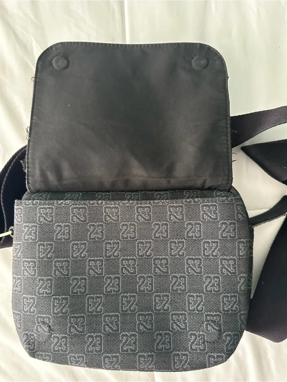 Jordan compact messenger